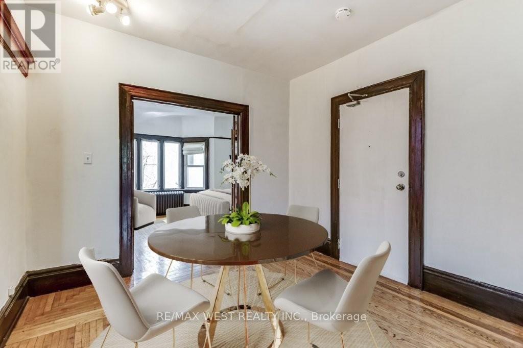 413 Parkside Drive, Toronto (High Park-Swansea), Ontario  M6R 2Z7 - Photo 7 - W12242386