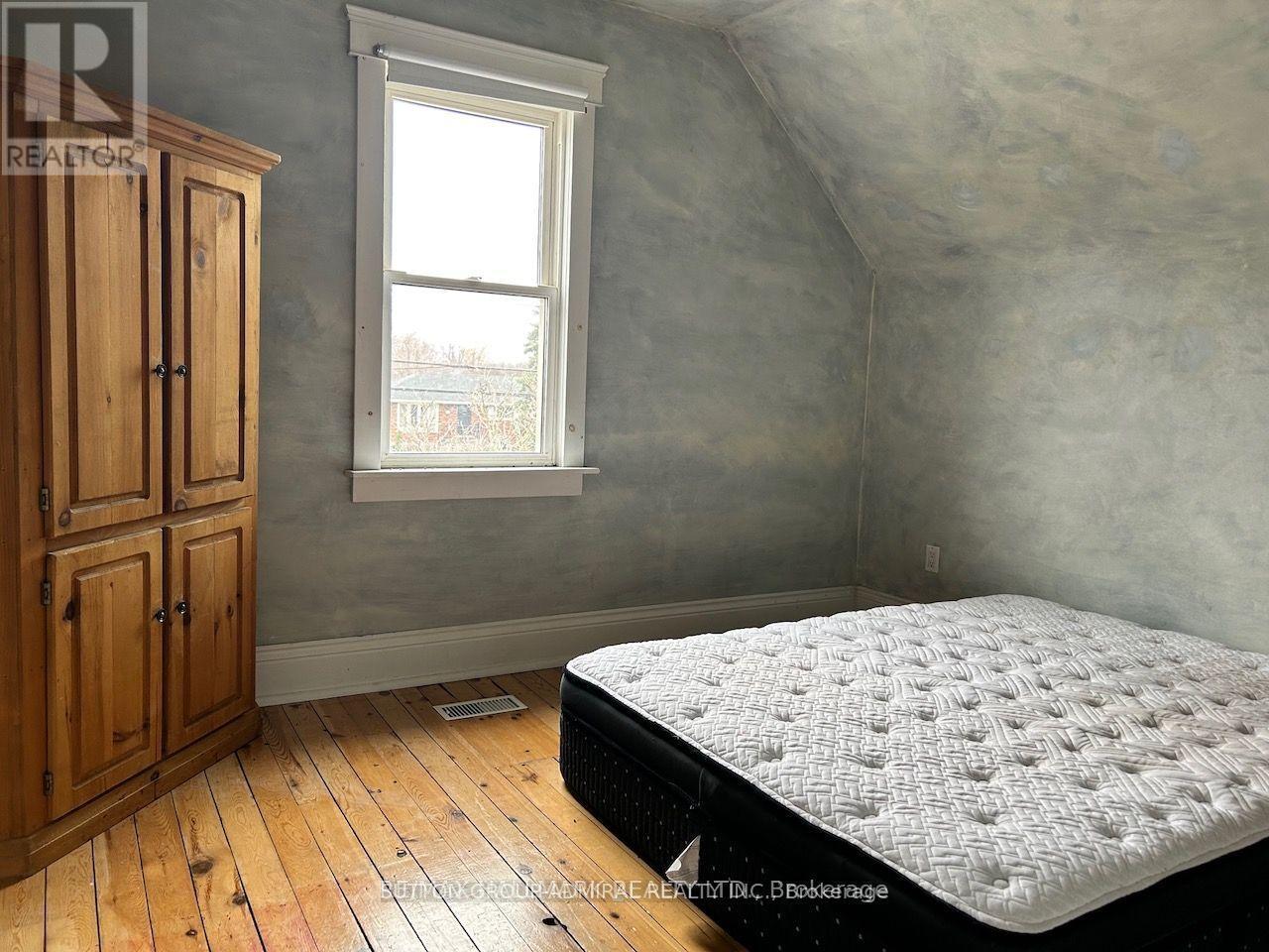 Property at 190 FRUITLAND ROAD image 4