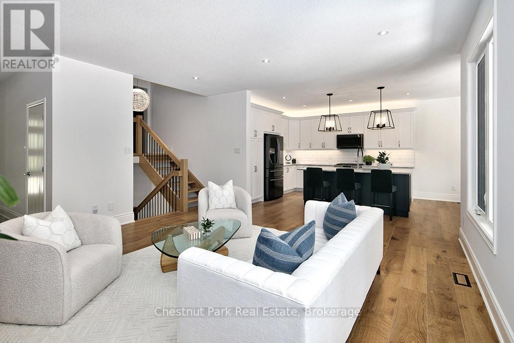 2237 Shore Lane, Wasaga Beach, Ontario  L9Y 2X7 - Photo 12 - S12242523