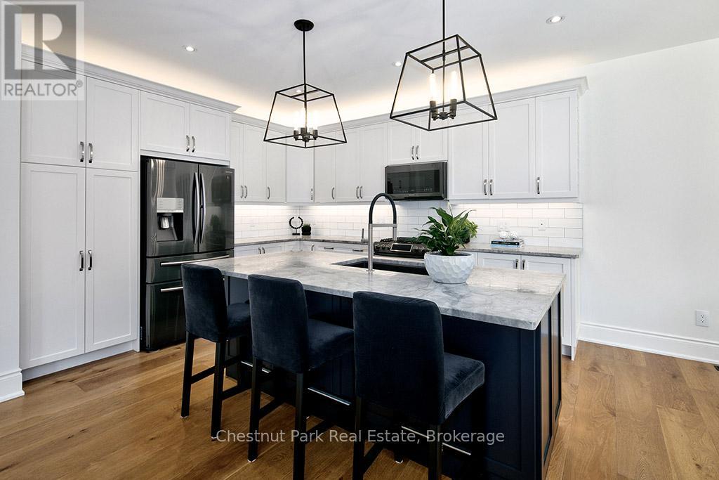 2237 Shore Lane, Wasaga Beach, Ontario  L9Y 2X7 - Photo 13 - S12242523