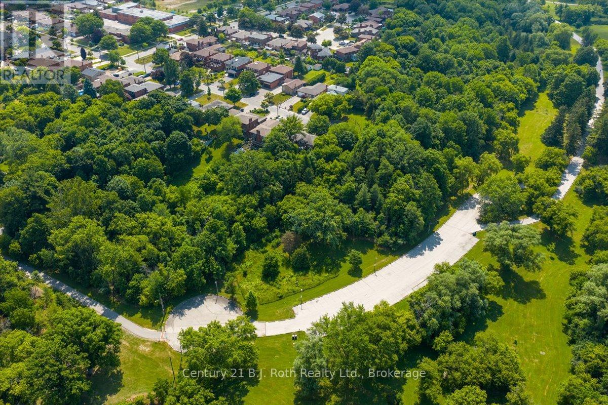 614 - 41 Markbrook Lane, Toronto (Mount Olive-Silverstone-Jamestown), Ontario  M9V 5E6 - Photo 10 - W12242409