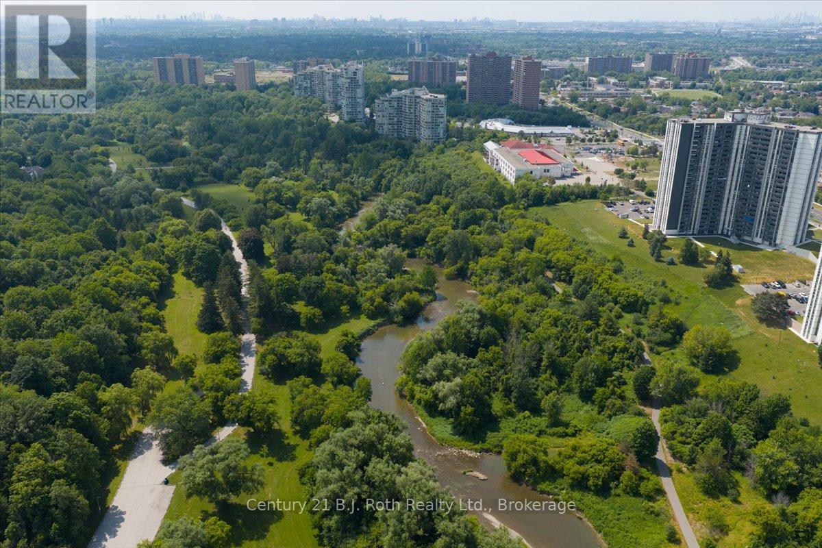 614 - 41 Markbrook Lane, Toronto (Mount Olive-Silverstone-Jamestown), Ontario  M9V 5E6 - Photo 11 - W12242409