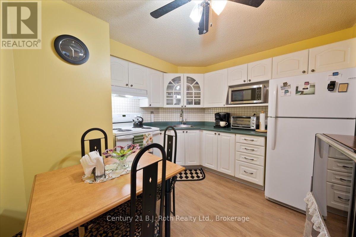614 - 41 Markbrook Lane, Toronto (Mount Olive-Silverstone-Jamestown), Ontario  M9V 5E6 - Photo 18 - W12242409