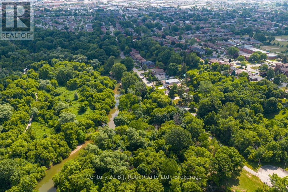 614 - 41 Markbrook Lane, Toronto (Mount Olive-Silverstone-Jamestown), Ontario  M9V 5E6 - Photo 8 - W12242409
