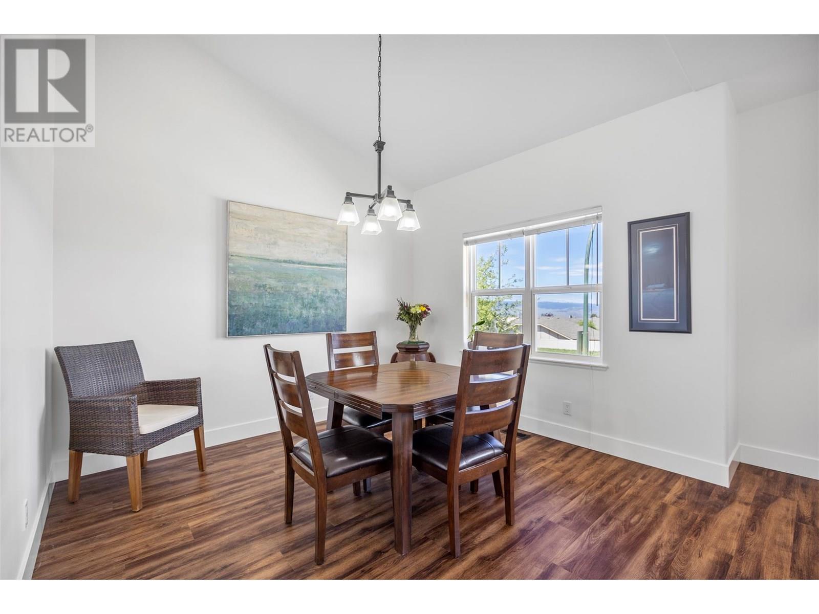 Property at 1055 ABERDEEN Drive Unit# 4 image 3