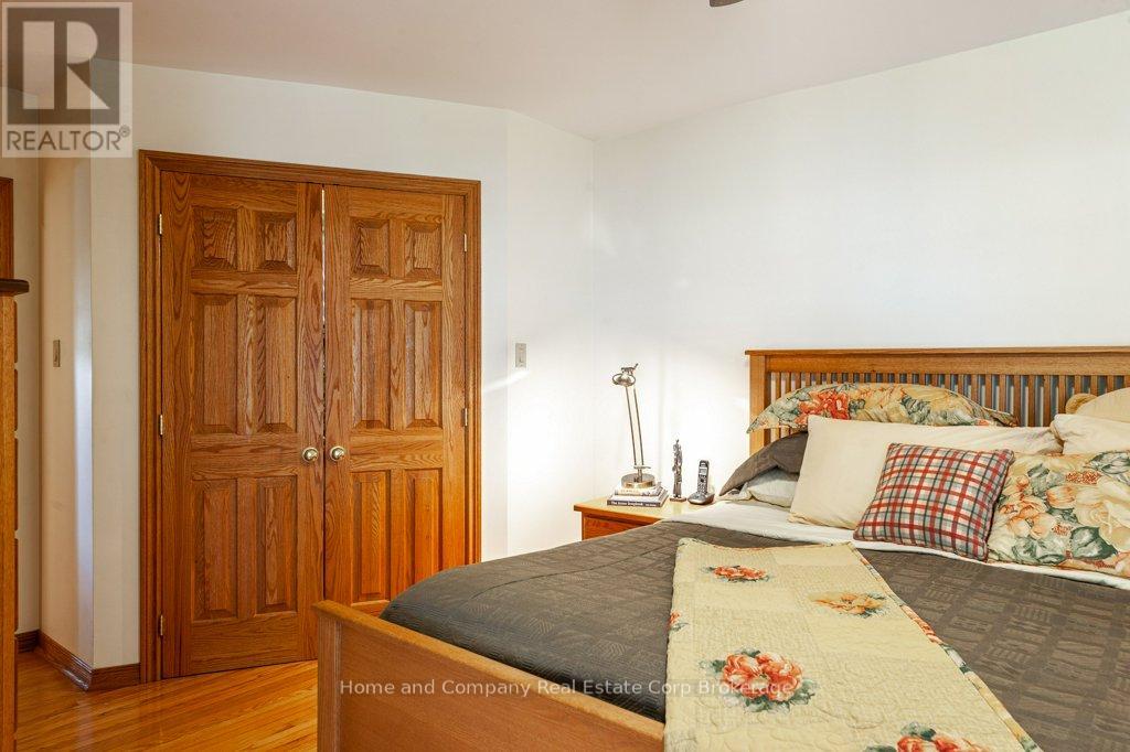 28 Burritt Street, Stratford, Ontario  N5A 4W7 - Photo 14 - X12242418