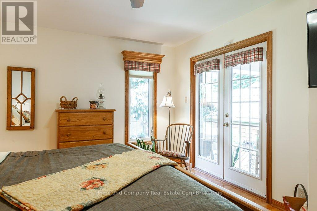 28 Burritt Street, Stratford, Ontario  N5A 4W7 - Photo 15 - X12242418