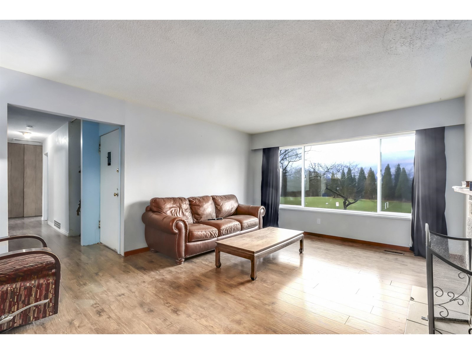 Property at 15058 ROBIN CRESCENT image 4