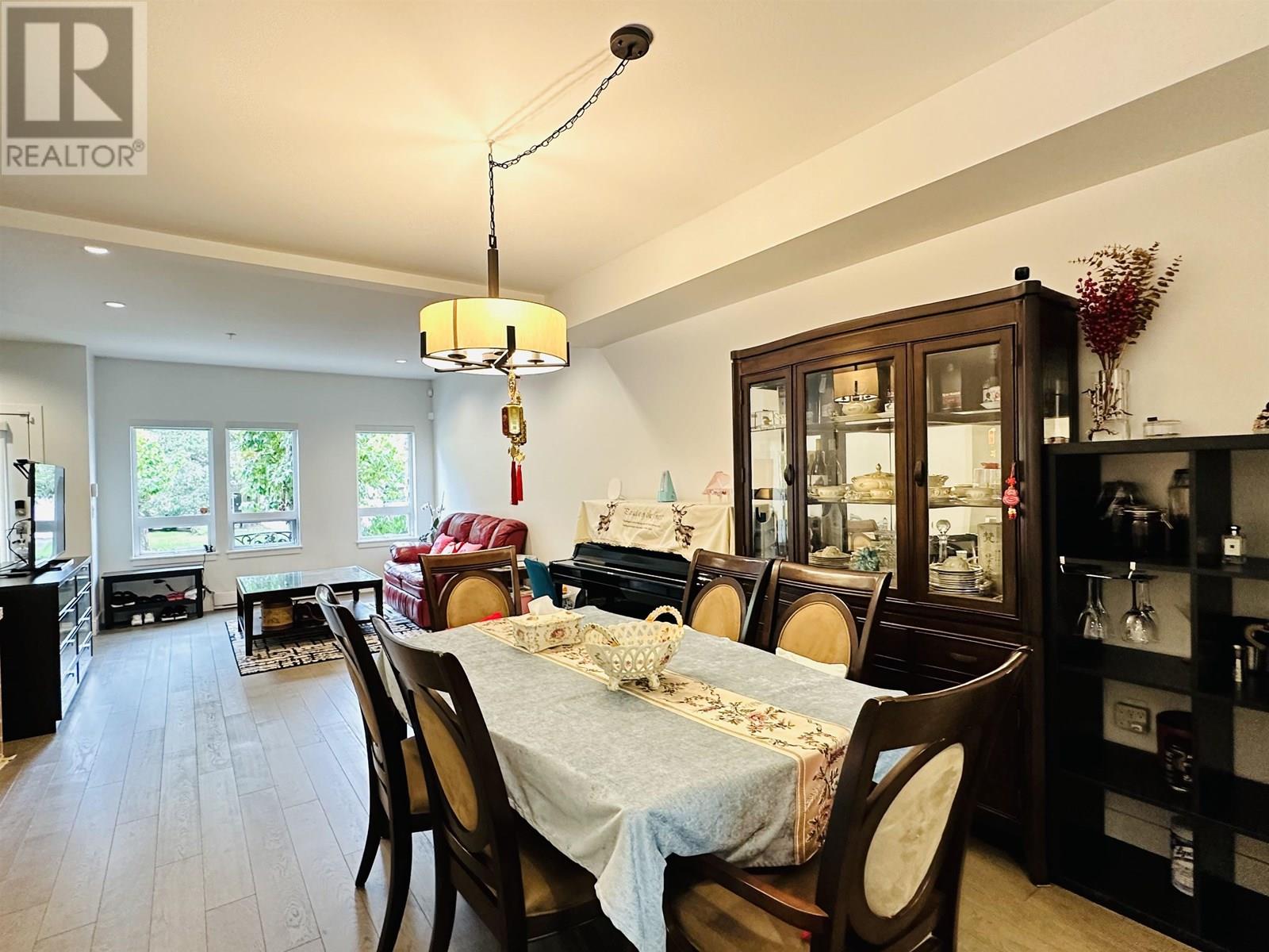 Property at 306 1768 55A STREET image 3