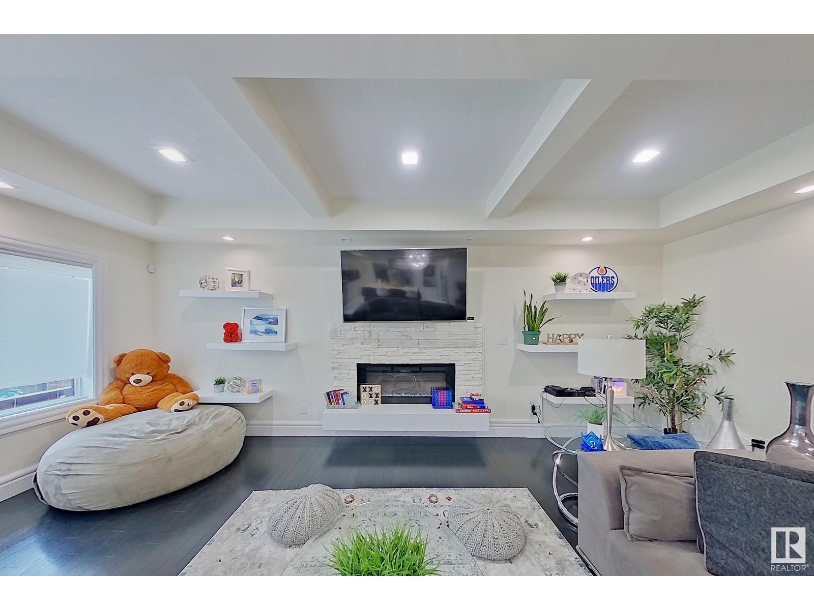 Property at 16611 9 St NE image 3