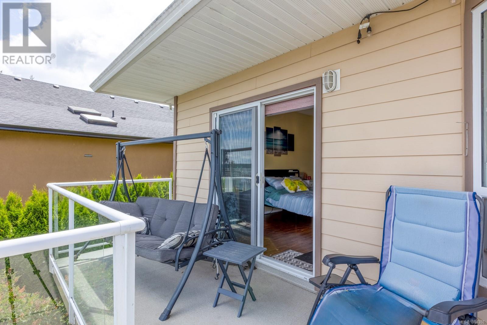 6800 Buckley Bay Frontage Rd, Fanny Bay, British Columbia  V0R 1W0 - Photo 19 - 1004388