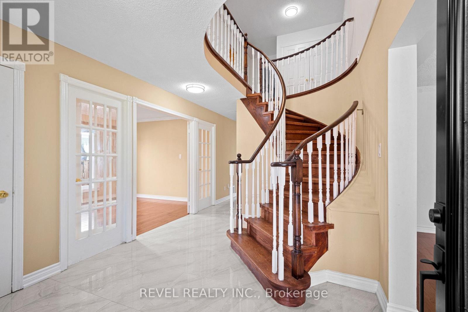 Property at 1005 SANDCLIFF DRIVE image 3