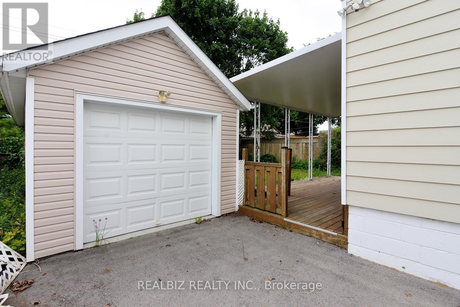 Property at 15 OAK STREET image 5
