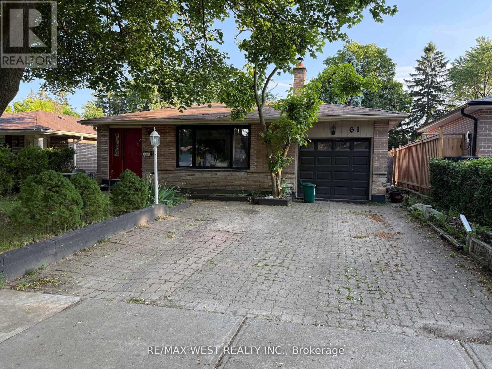 Property at 61 ROMFIELD CIRCUIT image