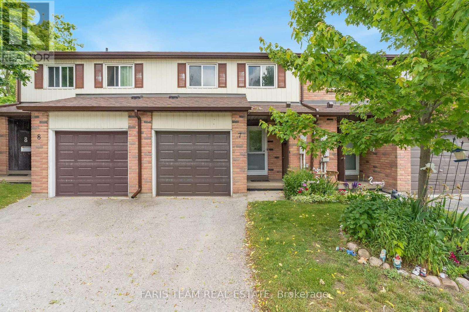 7 - 52 Adelaide Street, Barrie, Ontario  L4N 3T5 - Photo 2 - S12242453