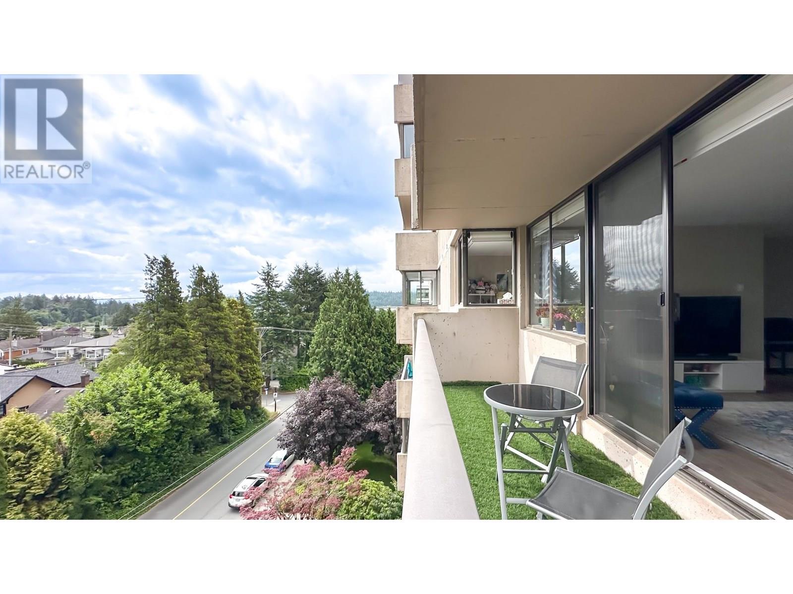 605 555 13th Street, West Vancouver, British Columbia  V7T 2N8 - Photo 18 - R3018498