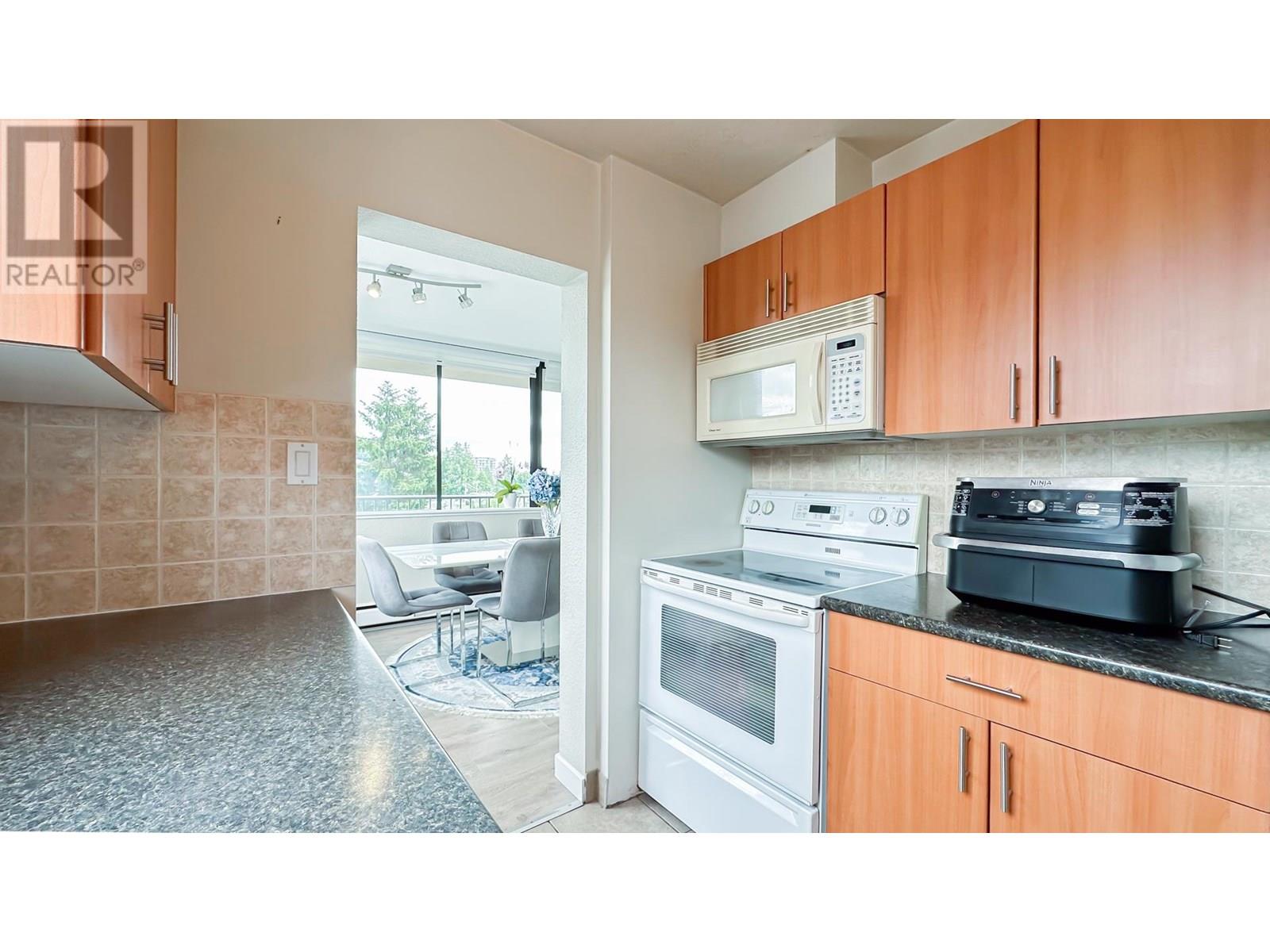 605 555 13th Street, West Vancouver, British Columbia  V7T 2N8 - Photo 10 - R3018498