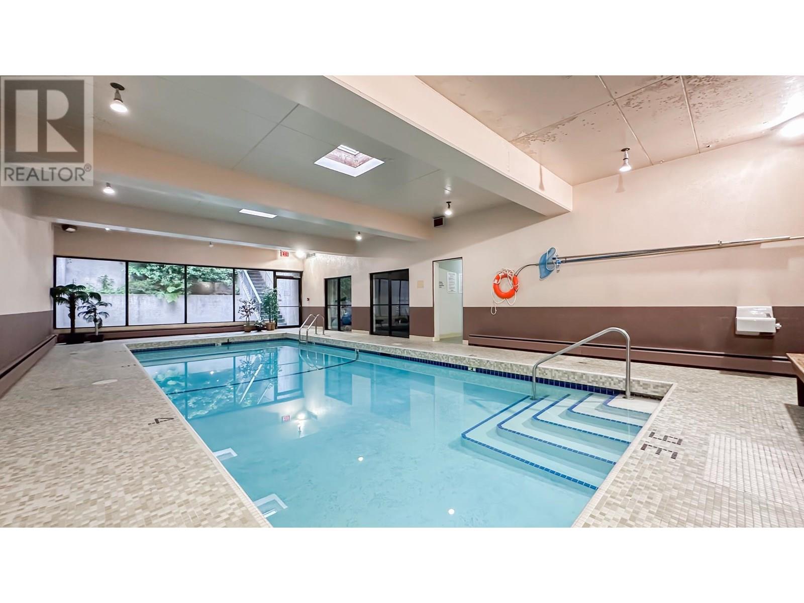 605 555 13th Street, West Vancouver, British Columbia  V7T 2N8 - Photo 24 - R3018498