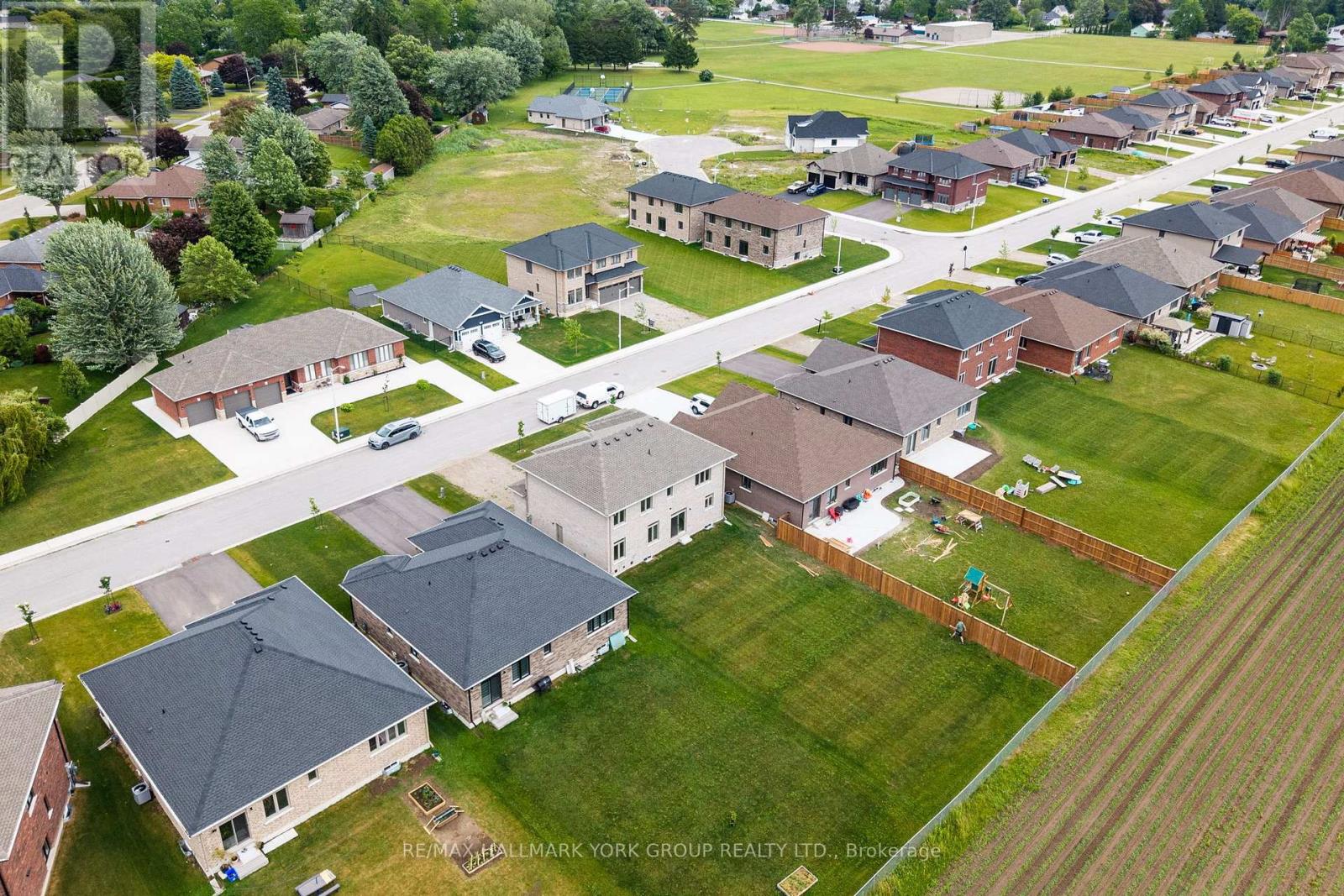 246 Leitch Street, Dutton/dunwich (Dutton), Ontario  N0L 1J0 - Photo 40 - X12242529