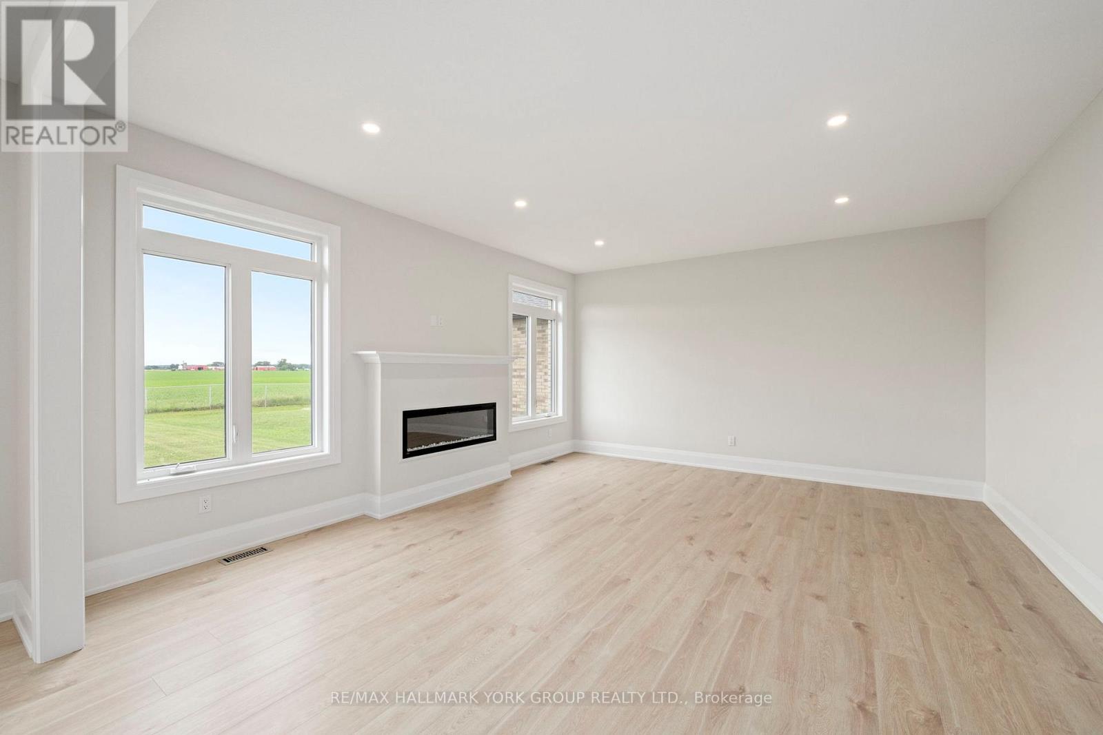 246 Leitch Street, Dutton/dunwich (Dutton), Ontario  N0L 1J0 - Photo 9 - X12242529