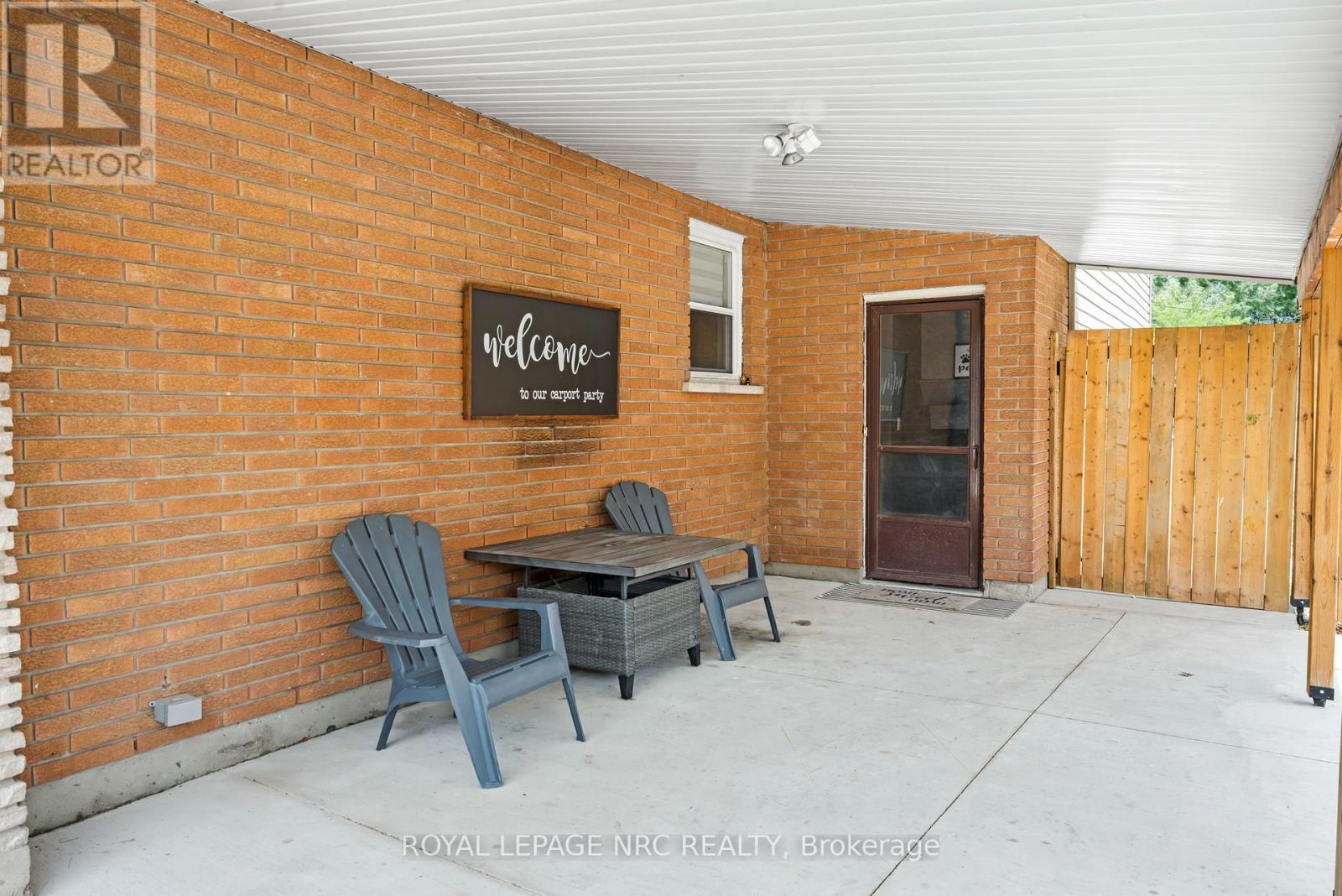 Property at 20 WOODGATE DRIVE image 5