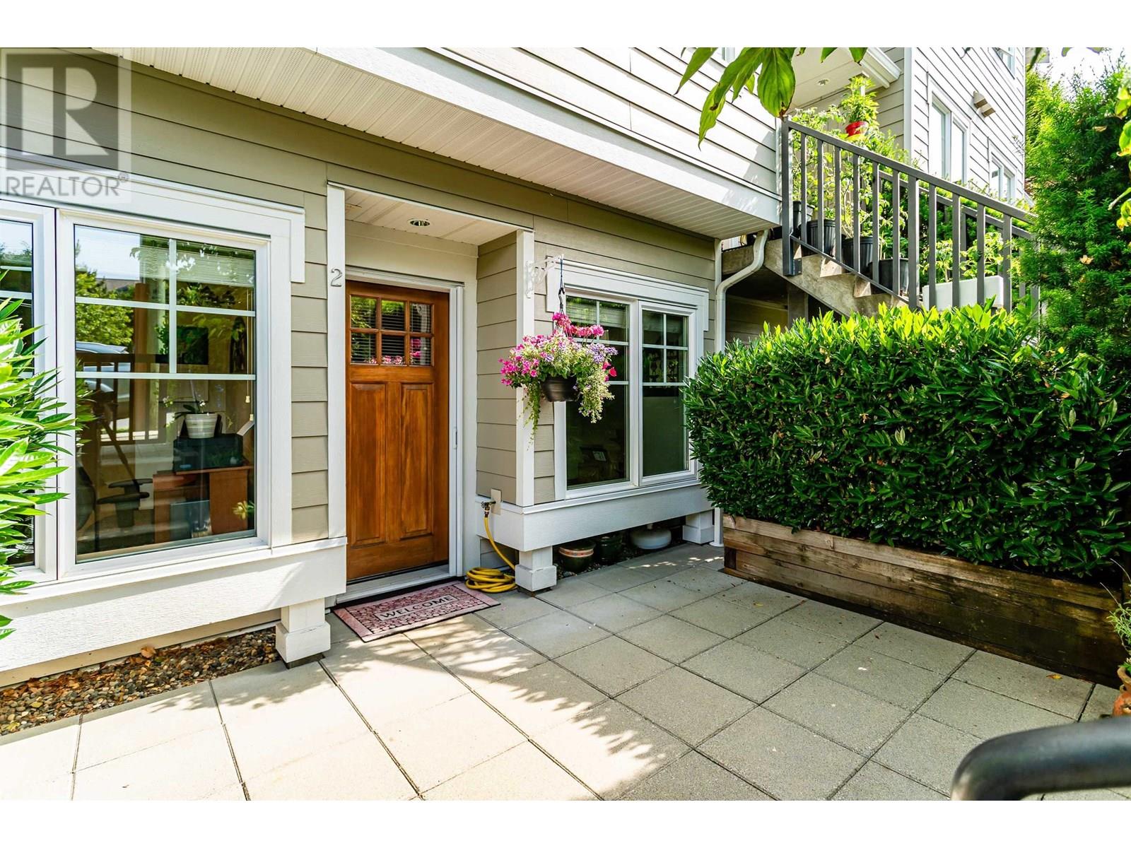 Property at 2 7198 BARNET ROAD image 1