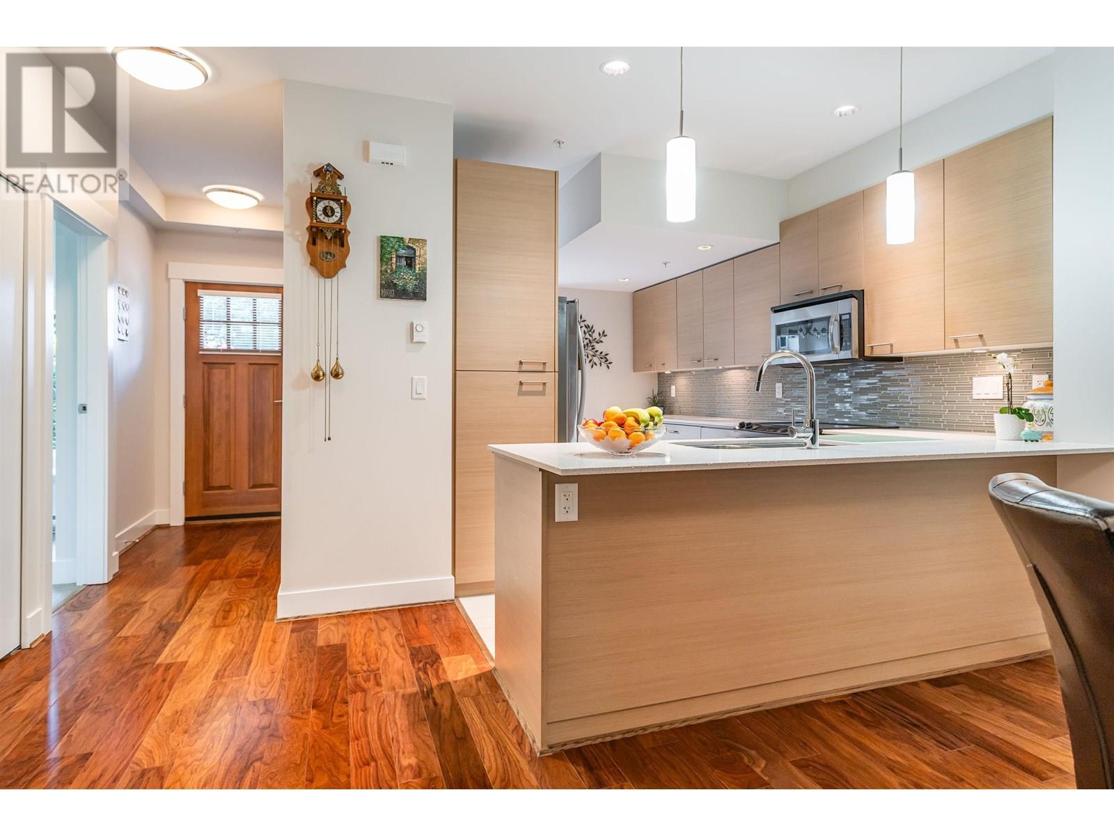 Property at 2 7198 BARNET ROAD image 5