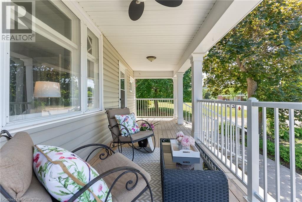 Property at 264 WINONA Road image 4