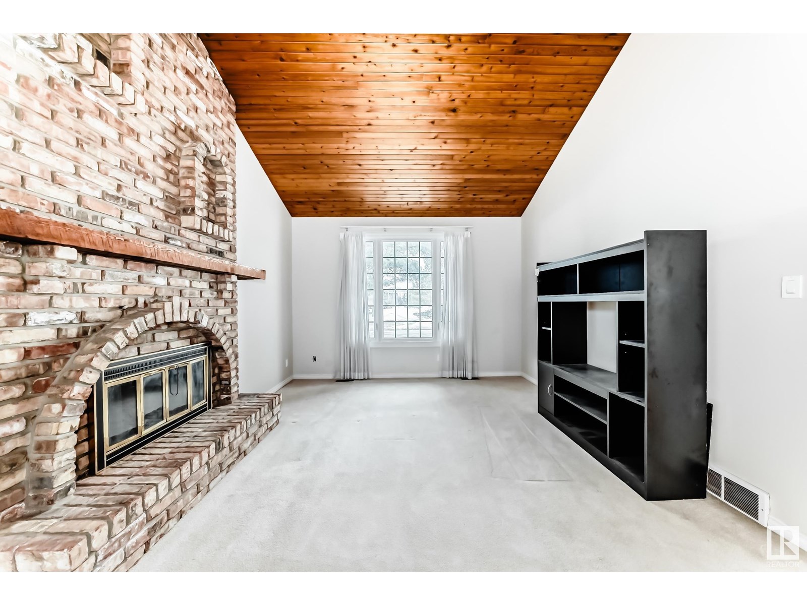 Property at 2509 106A ST NW image 4