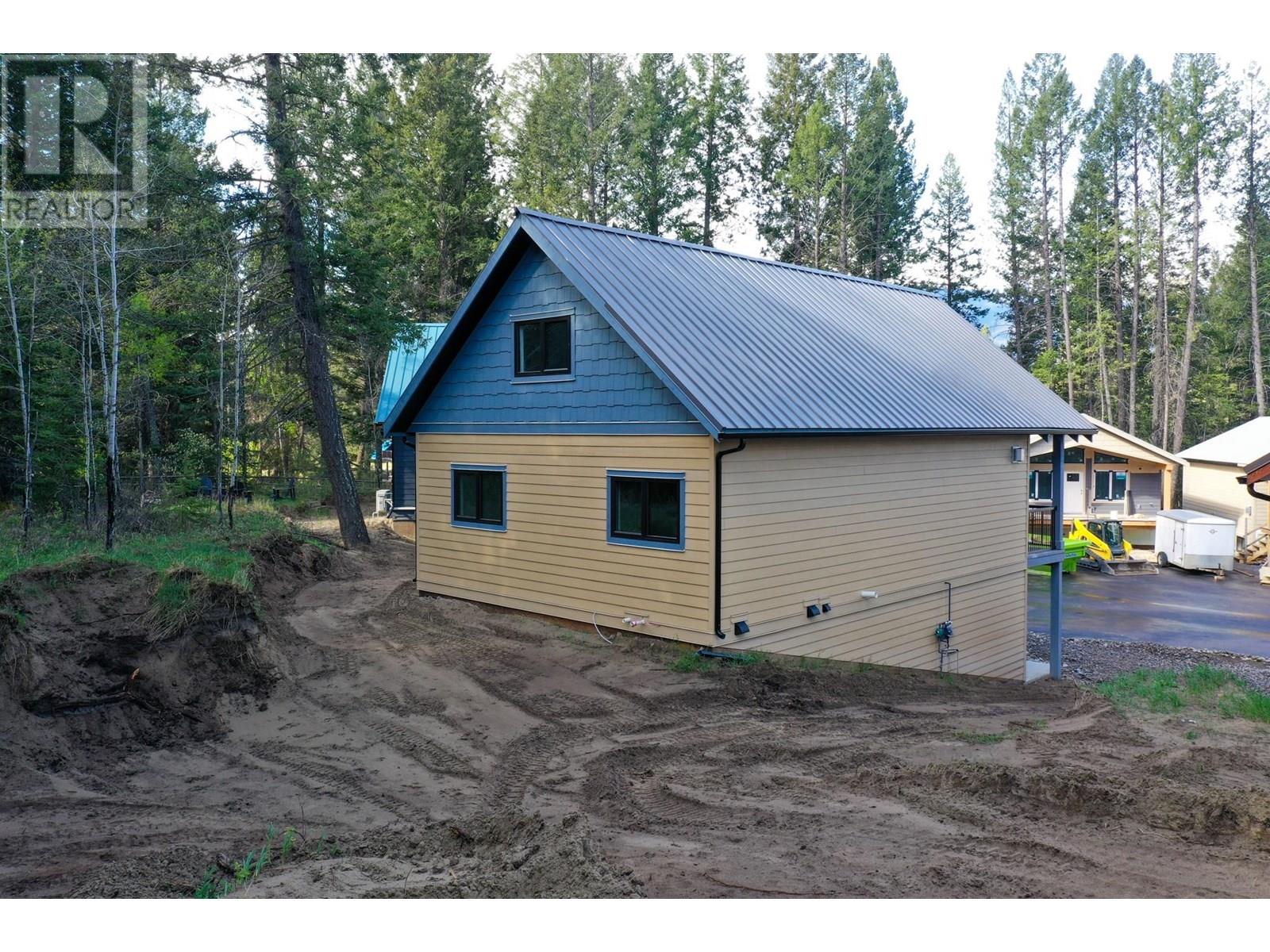 1938 Foxwood Trail Unit# 4, Windermere, British Columbia  V0B 2L2 - Photo 35 - 10348190