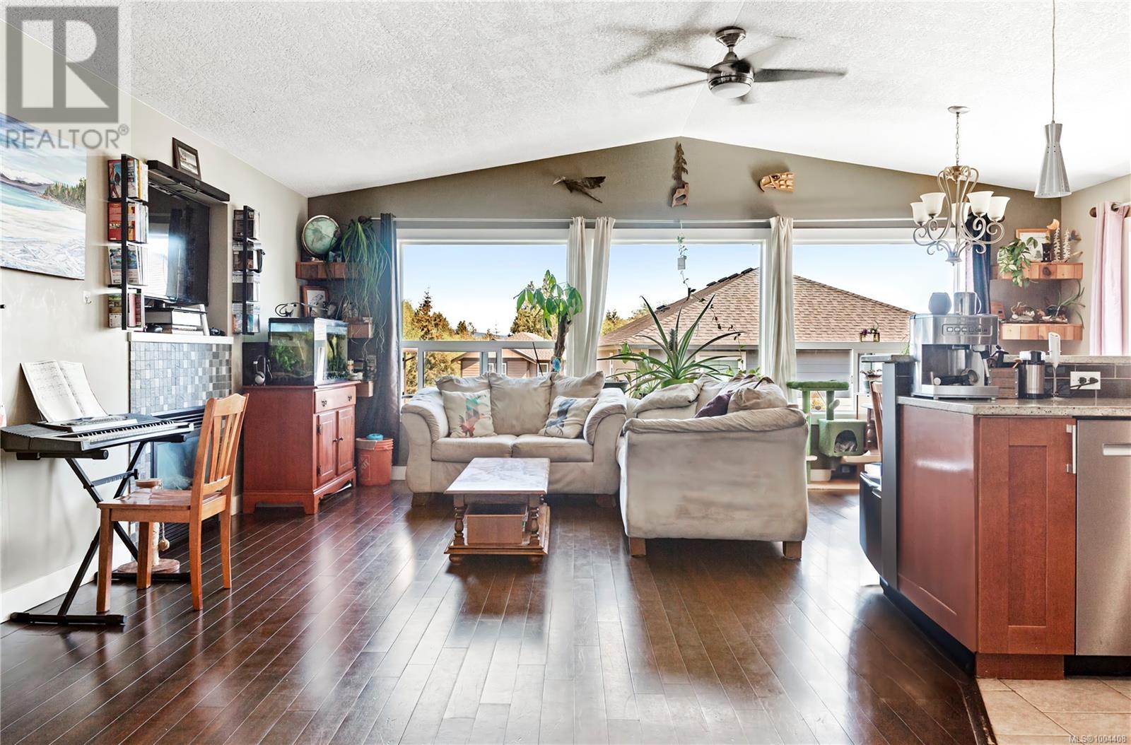 Property at 6561 Arranwood Dr image 2