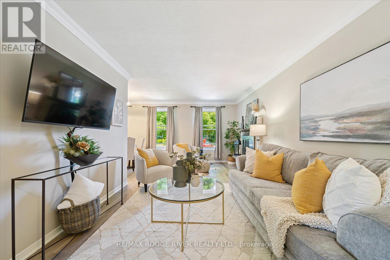 Property at 810 ZATOR AVENUE image 5