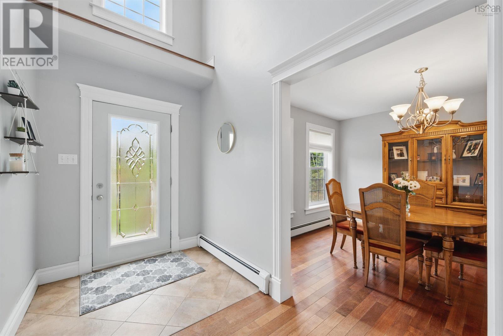 Property at 130 Snowberry Court image 4