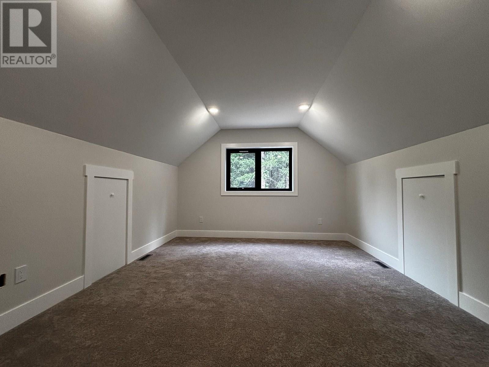 1938 Foxwood Trail Unit# 2, Windermere, British Columbia  V0B 2L2 - Photo 25 - 10348195