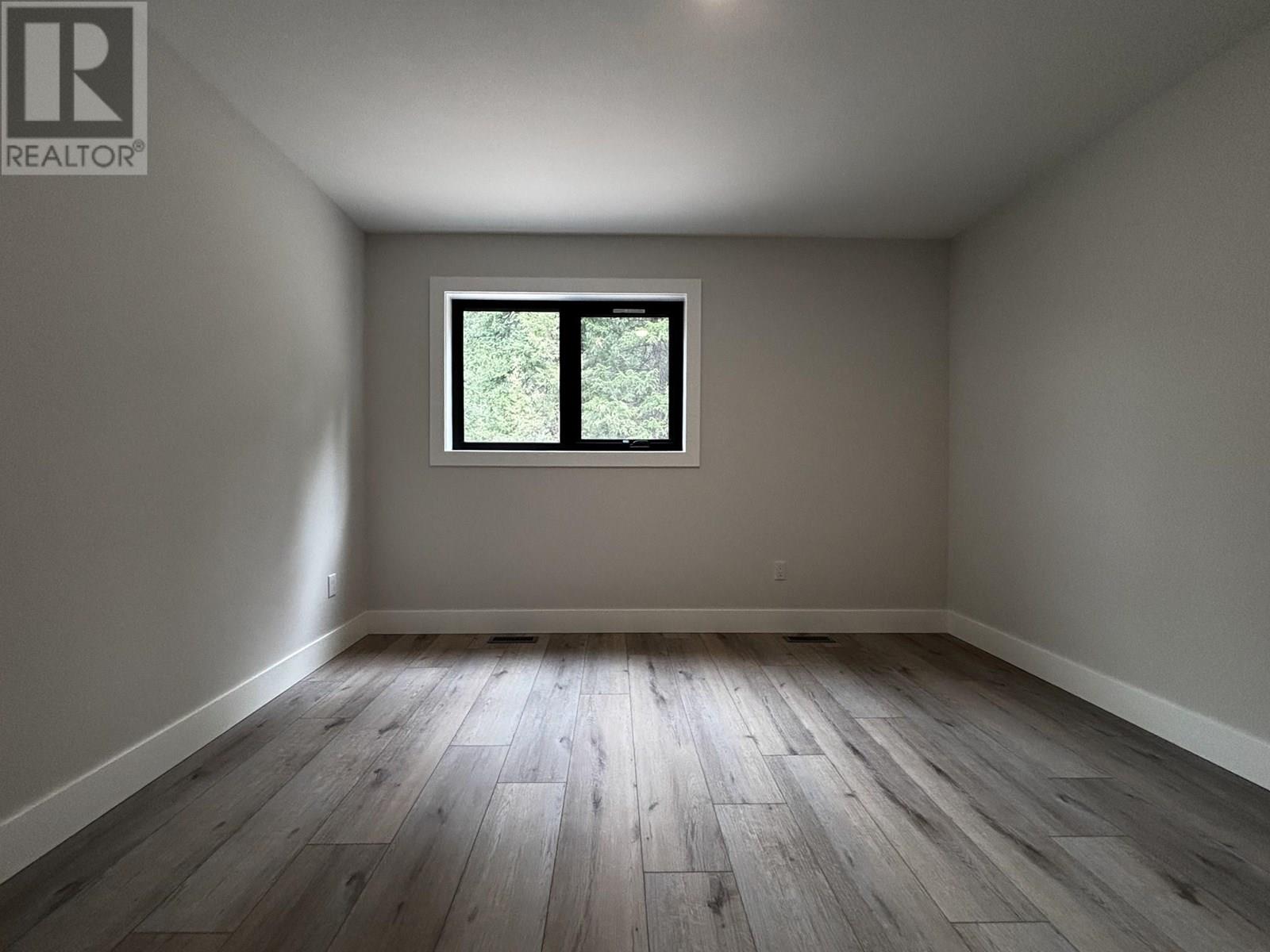 1938 Foxwood Trail Unit# 2, Windermere, British Columbia  V0B 2L2 - Photo 16 - 10348195
