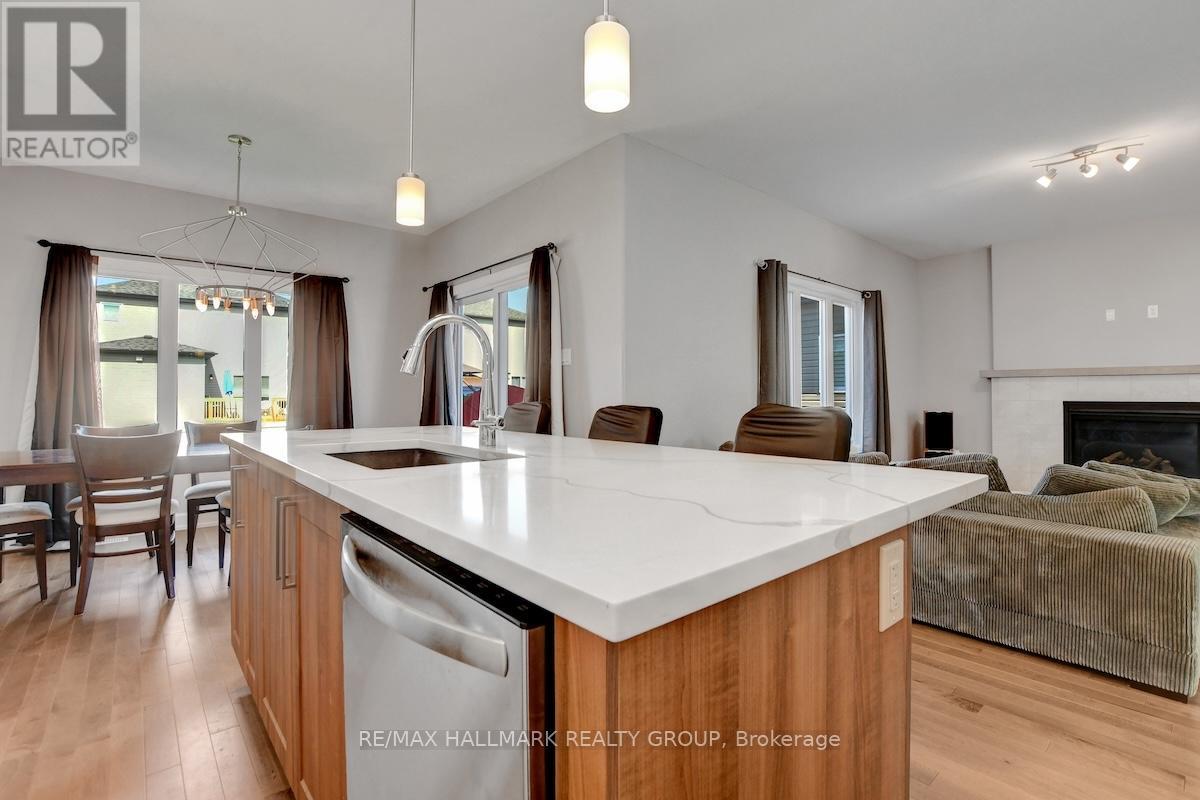 609 Misty Street, Russell, Ontario  K4R 0G3 - Photo 16 - X12242655