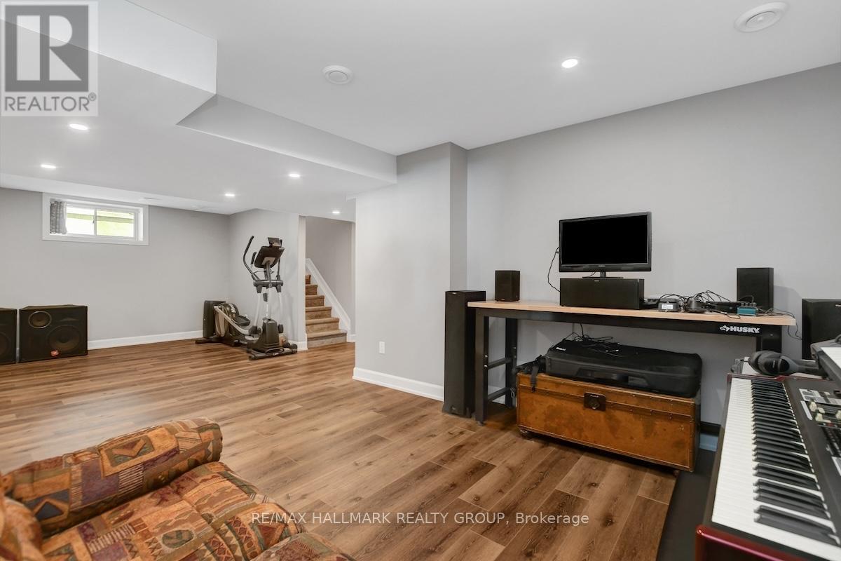 609 Misty Street, Russell, Ontario  K4R 0G3 - Photo 33 - X12242655