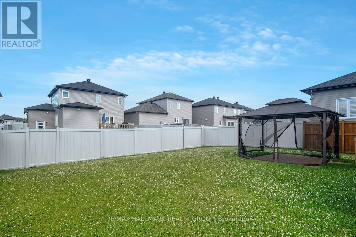 609 Misty Street, Russell, Ontario  K4R 0G3 - Photo 38 - X12242655