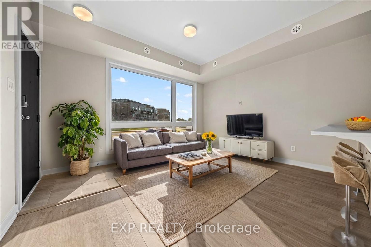 Property at 933 MISHI PRIVATE image 3