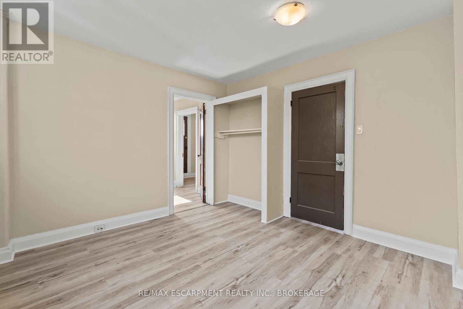 1 West Street N, Thorold, Ontario  L2V 2R8 - Photo 18 - X12242668