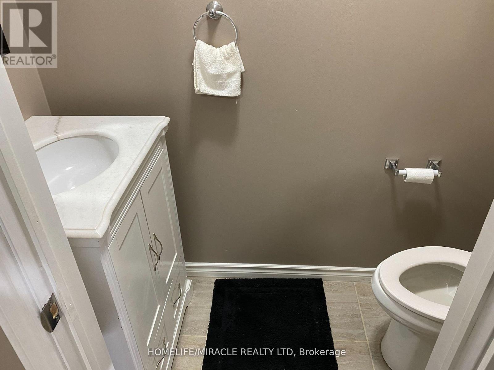 16 - 30 Hale Road, Brampton, Ontario  L6W 4N9 - Photo 8 - W12242584