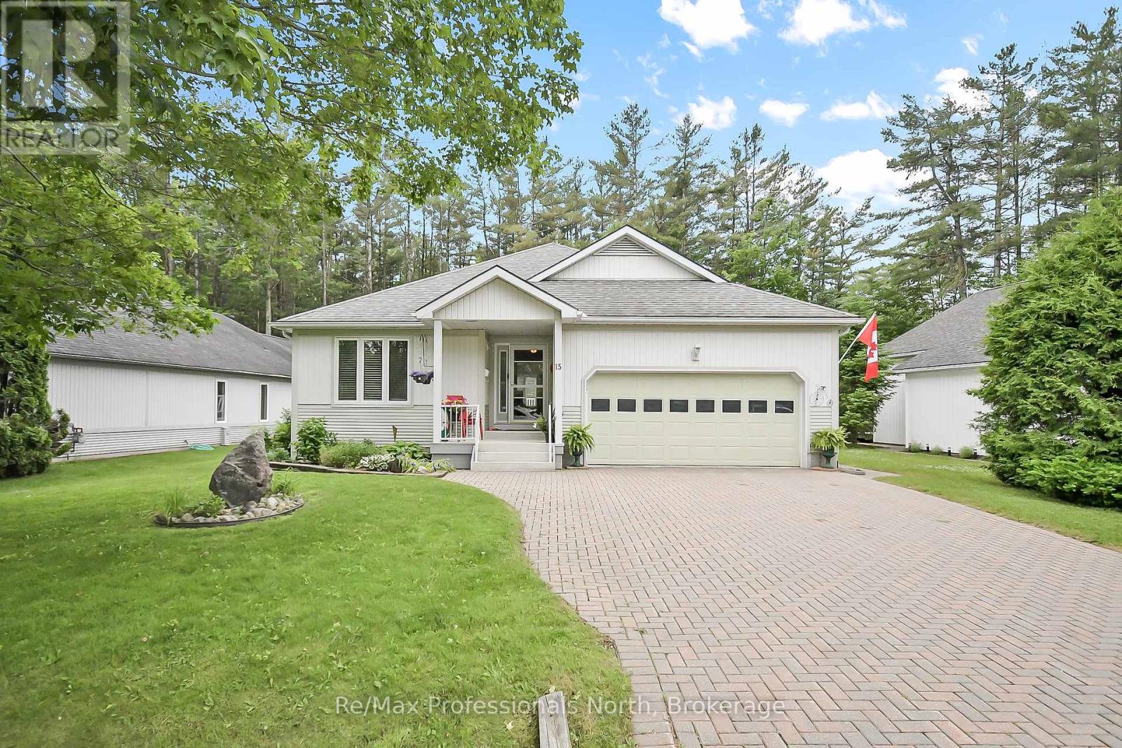 15 Pineridge Gate, Gravenhurst, Ontario  P1P 1Y4 - Photo 31 - X12242724