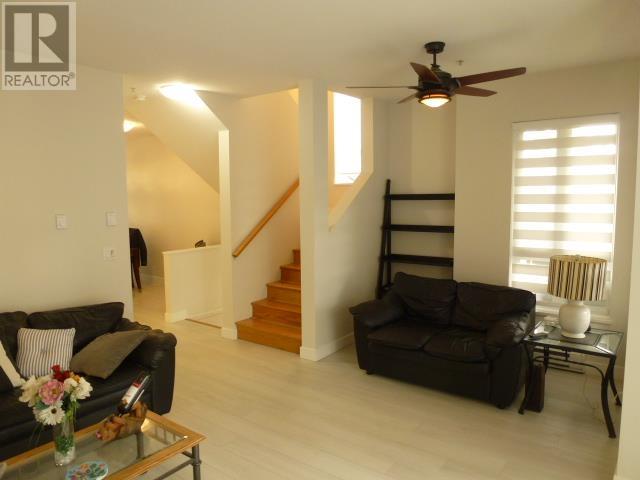 Property at 47 160 PEMBINA STREET image 5