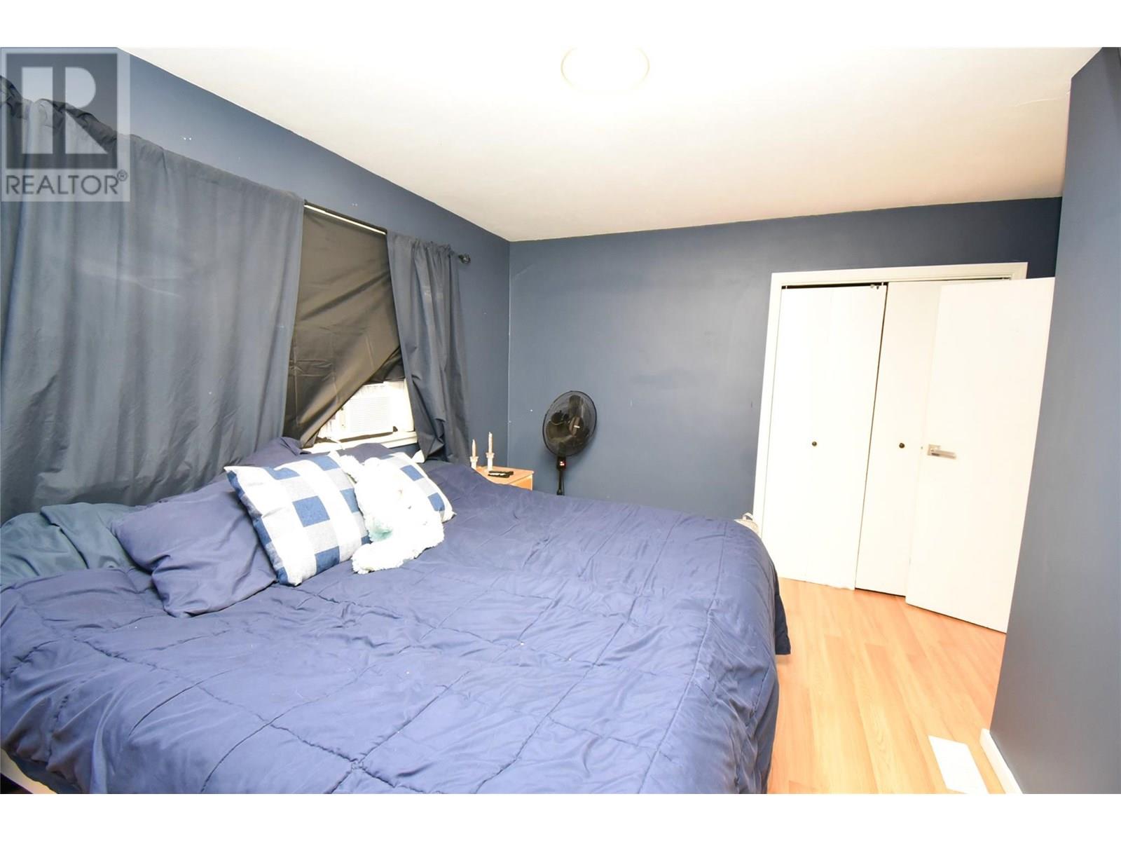 Property at 3011 38 Street image 5