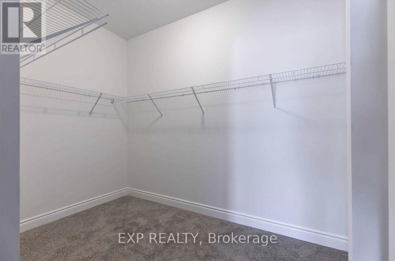 30 Seaton Crescent, Tillsonburg, Ontario  N4G 0J8 - Photo 7 - X12242579