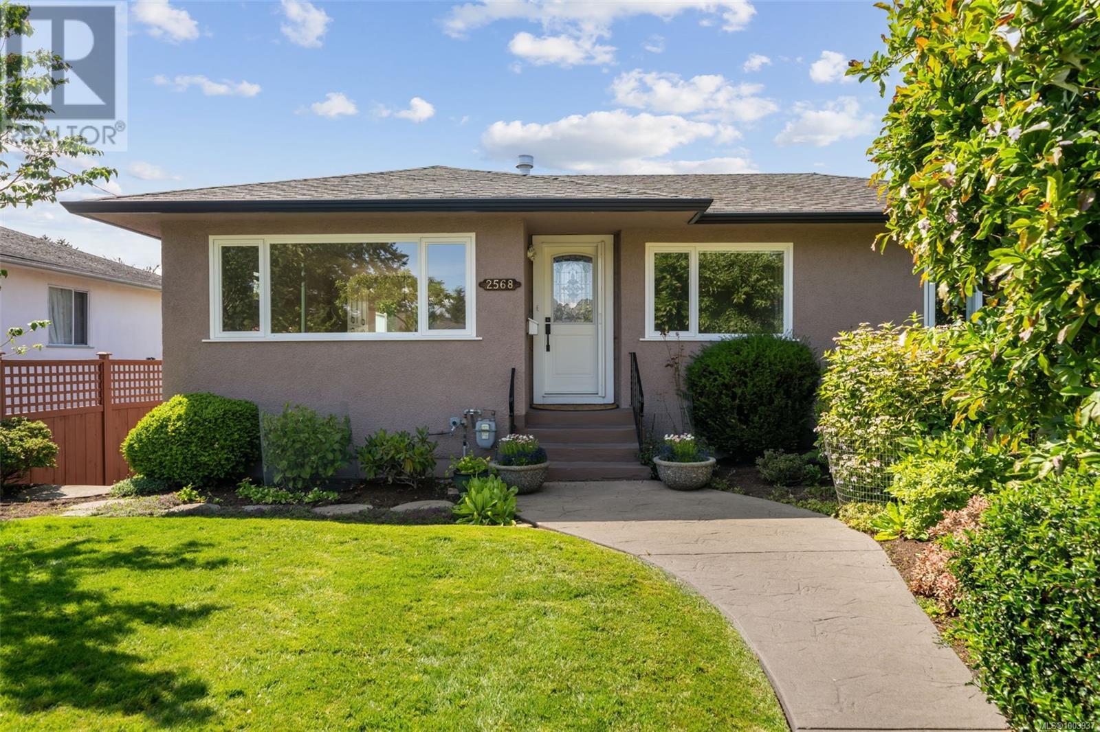 Property at 2568 Eastdowne Rd image 1