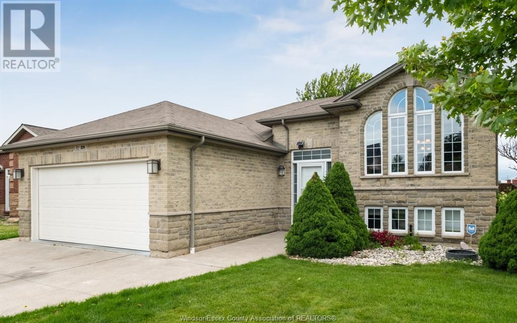 Property at 89 HAZEL CRESCENT image 3