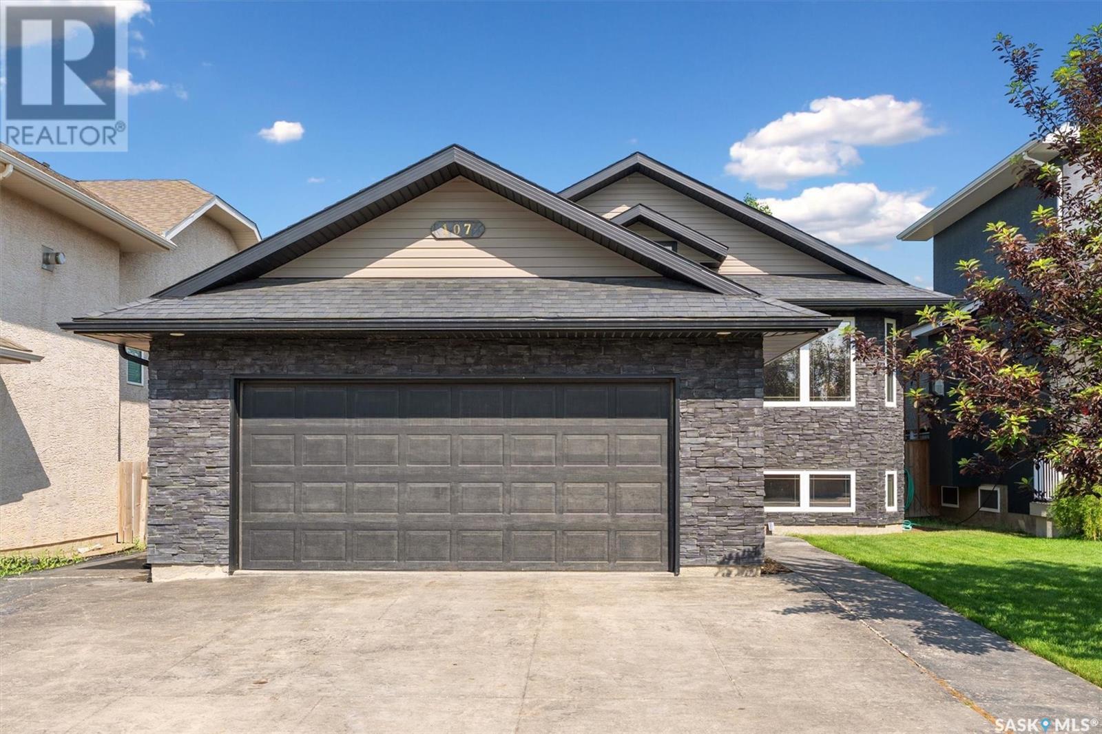 Property at 107 Lucyk CRESCENT image 1