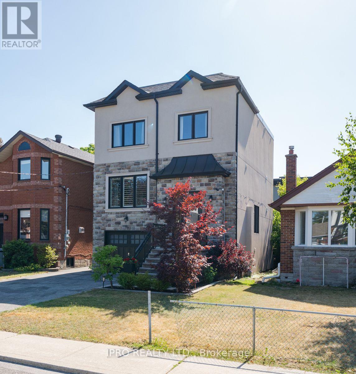 Property at 86 ROOSEVELT ROAD image 2