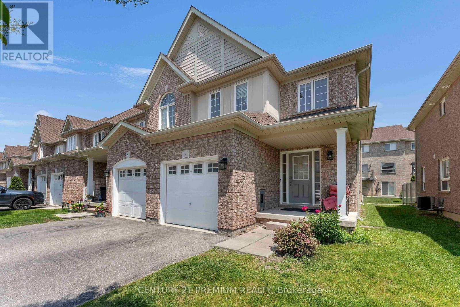 Property at 7 - 460 WOODMOUNT DRIVE image 3